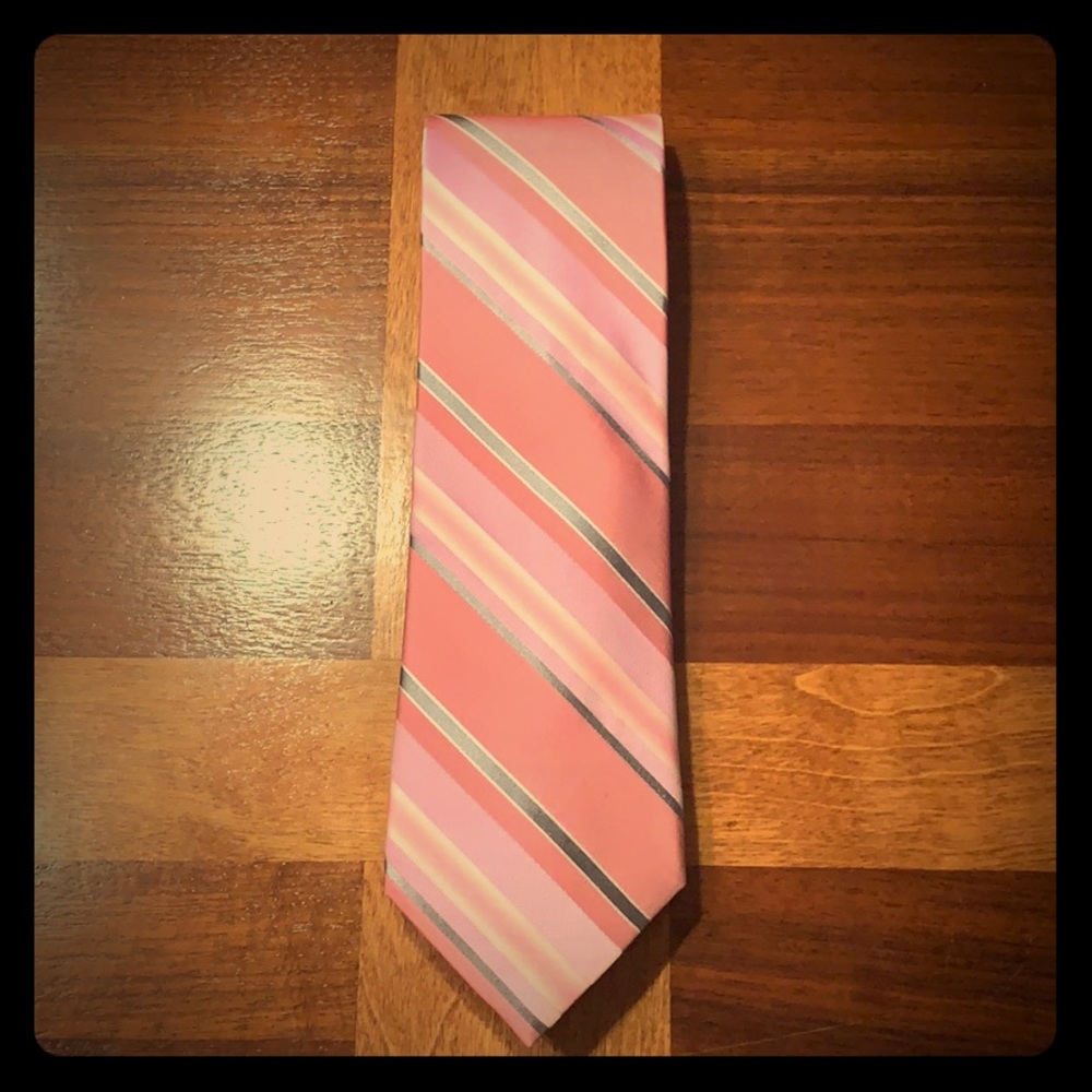 Pink and silver Van Heusen tie